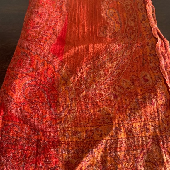 Tibet wool wrap scarf. Shades of orange, brown, rust. - Picture 5 of 5